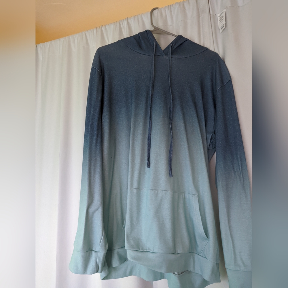 XXL blue and turquoise hoodie